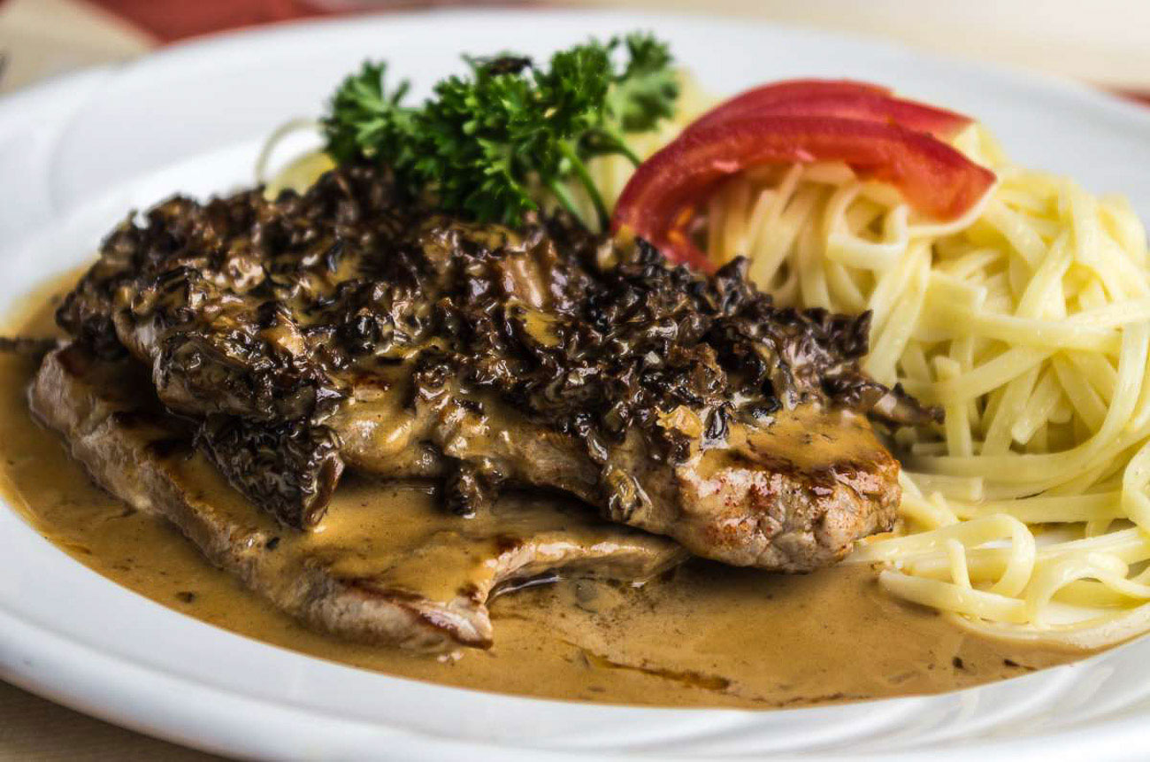 Restaurant in the Chalet-Hotel Alte Post