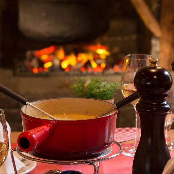 Raclette et fondue à l'hôtel Hirschen